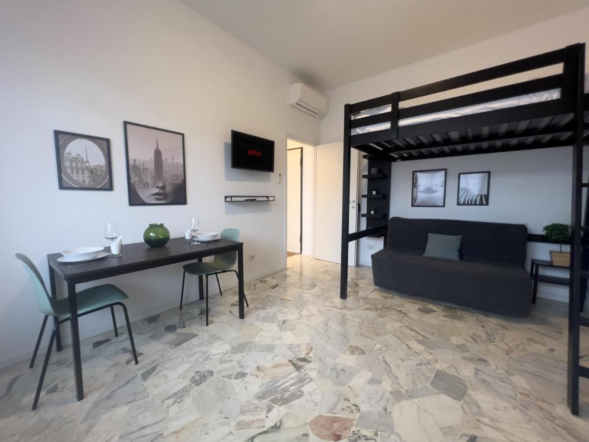 Celentano 25 - Meti Apartment *